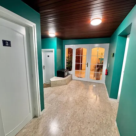Mini N6 Private Bathroom And Kitchenette * Лимасол