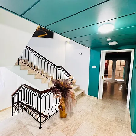 Apartman Mini N6 Private Bathroom And Kitchenette Limassol